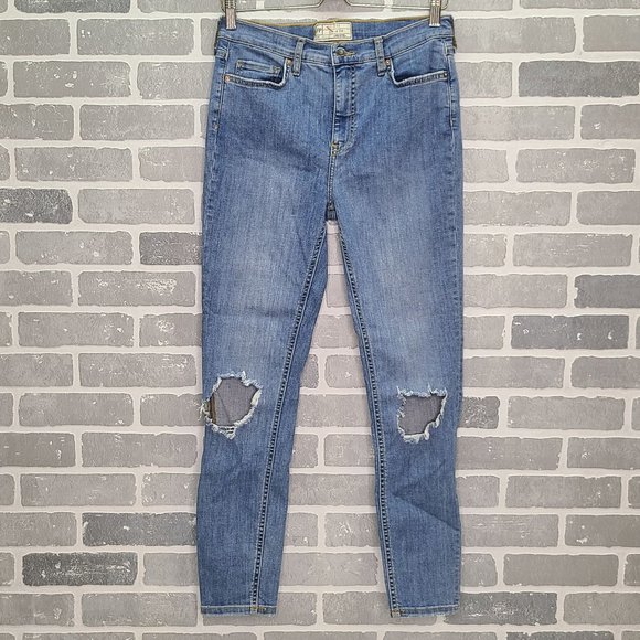 Free People Blue Full Length Distressed Jeans Size 29 - Picture 1 of 8